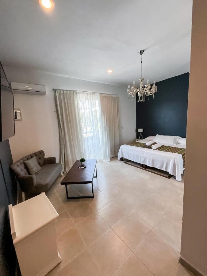 Nasim Condo Hotel Con Acceso Beach Club Gratis, Metros 5Th Avenida Playa del Carmen Esterno foto