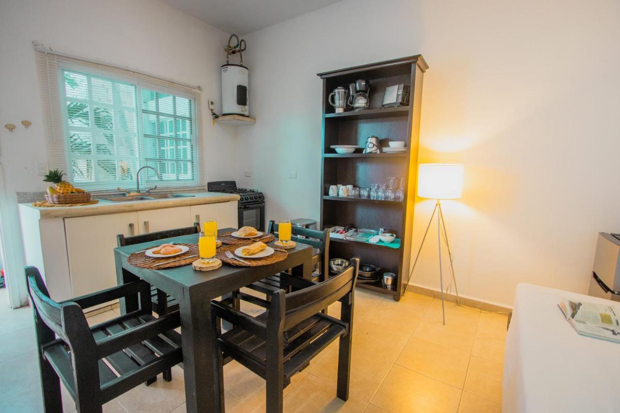 Nasim Condo Hotel Con Acceso Beach Club Gratis, Metros 5Th Avenida Playa del Carmen Esterno foto
